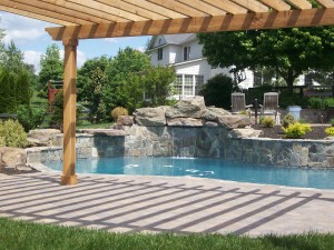 Boulders, diving rocks, swimming pool