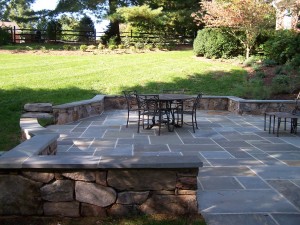 Wet-laid flagstone patio